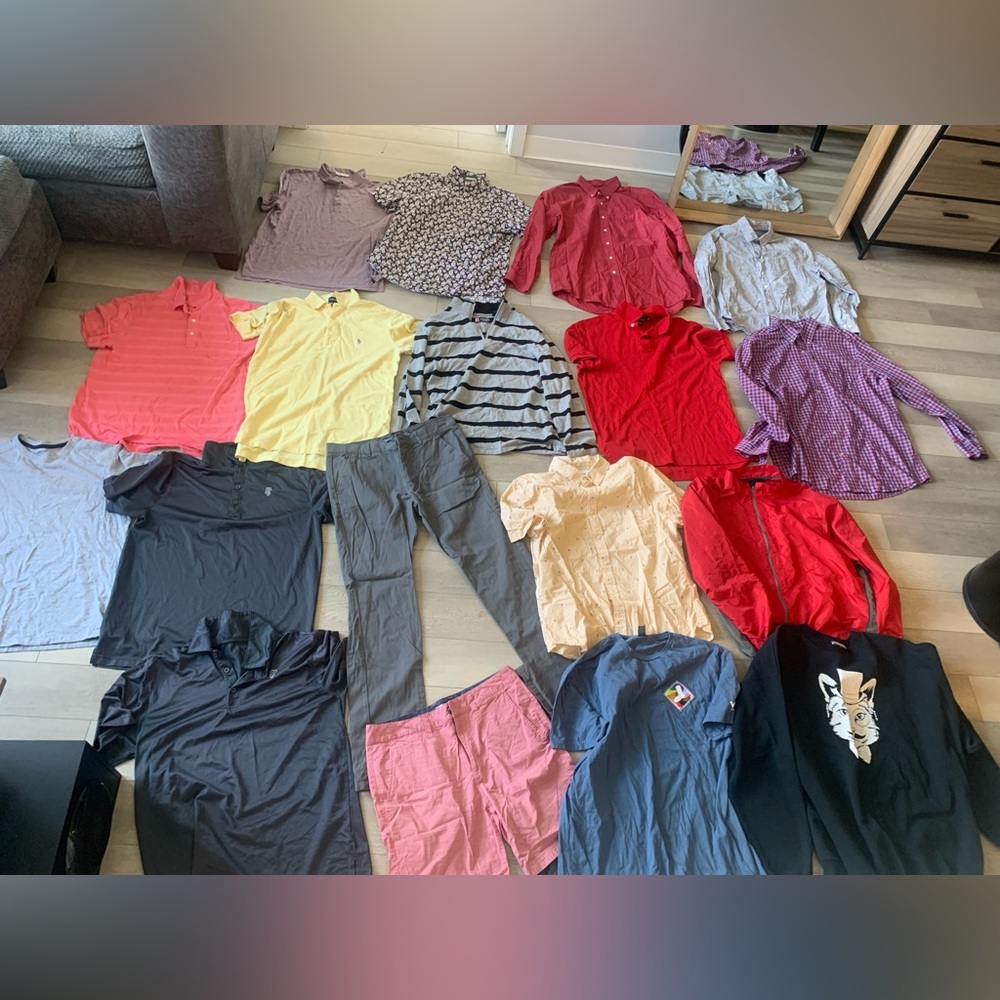 Assorted Men’s Clothing - 18 pieces